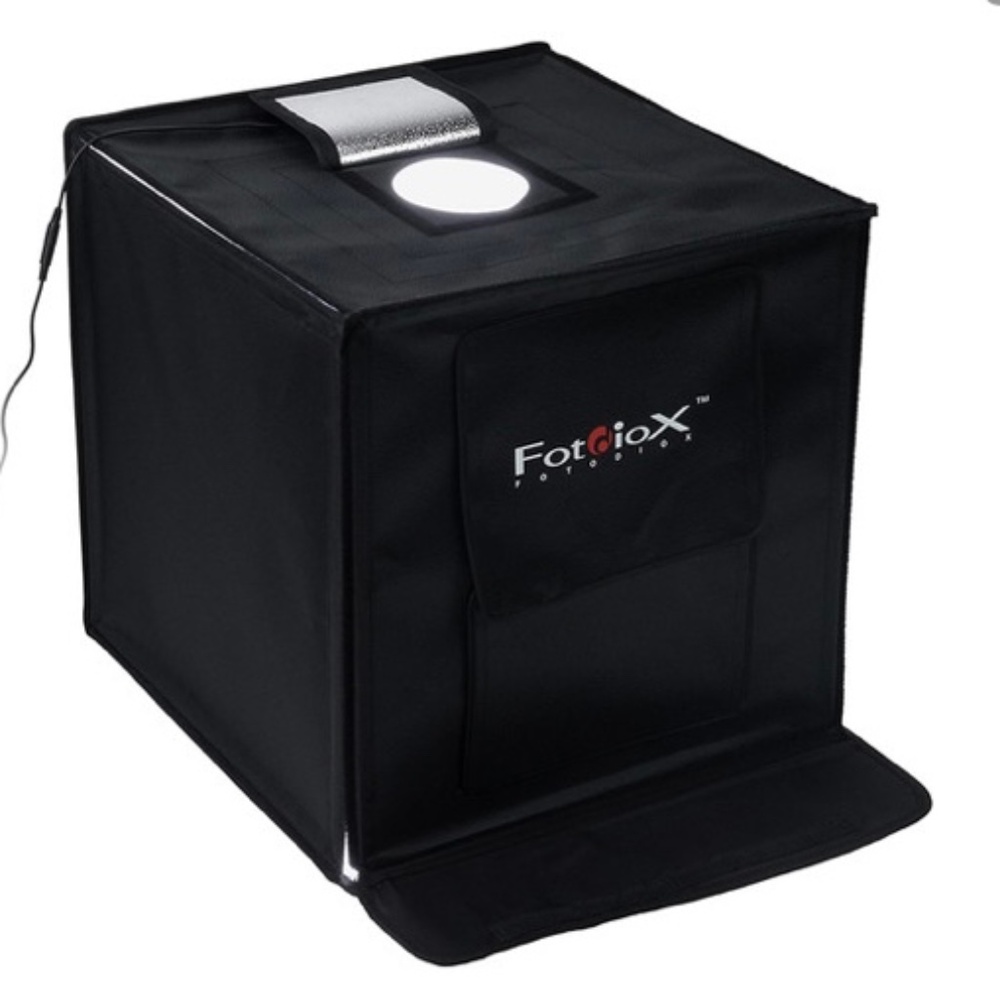 FotodioX LED Studio-In-a-Box (28 x 28") light box photo studio never used